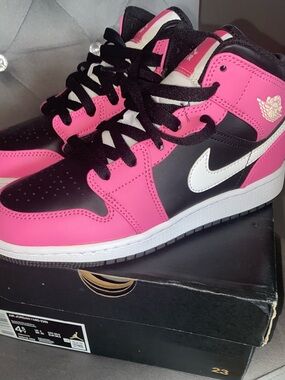 Jordan Mid kids size 4.5 y High-Top Sneakers  bubble gum Pink/Black/White